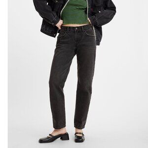 NWT Levi's Middy Straight Jean